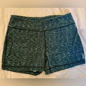 Reebok Women's Athletic Cotton Shorts Size Large (runs closer to M) in Gray